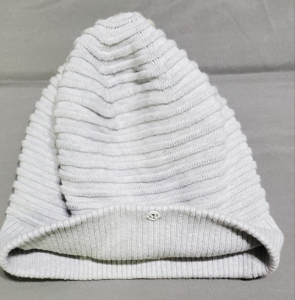 Lululemon Fleece-Lined Knit Beanie
